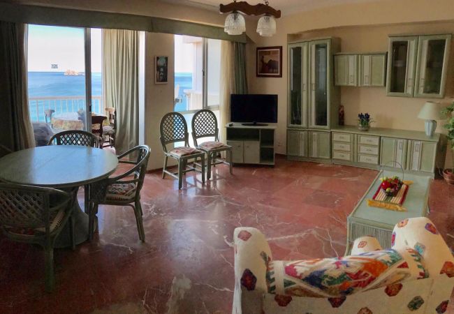 Apartamento en Benidorm - R498 LOVELY LEVANTE SEAFRONT BLUELINE Apartamento en Benidorm - R498 LOVELY LEVANTE SEAFRONT BLUELINE