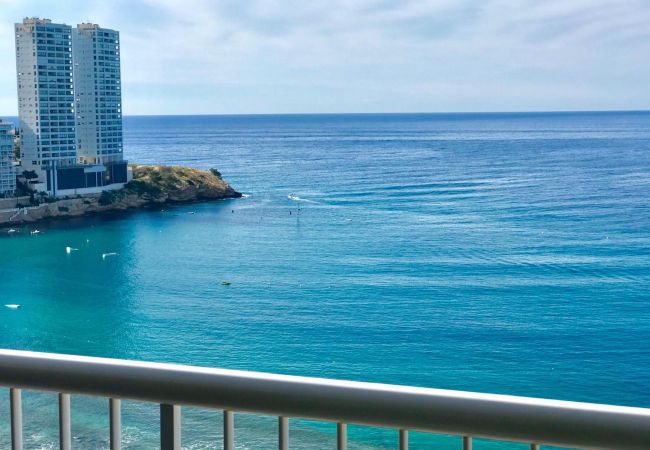 Apartamento en Benidorm - R498 LOVELY LEVANTE SEAFRONT BLUELINE