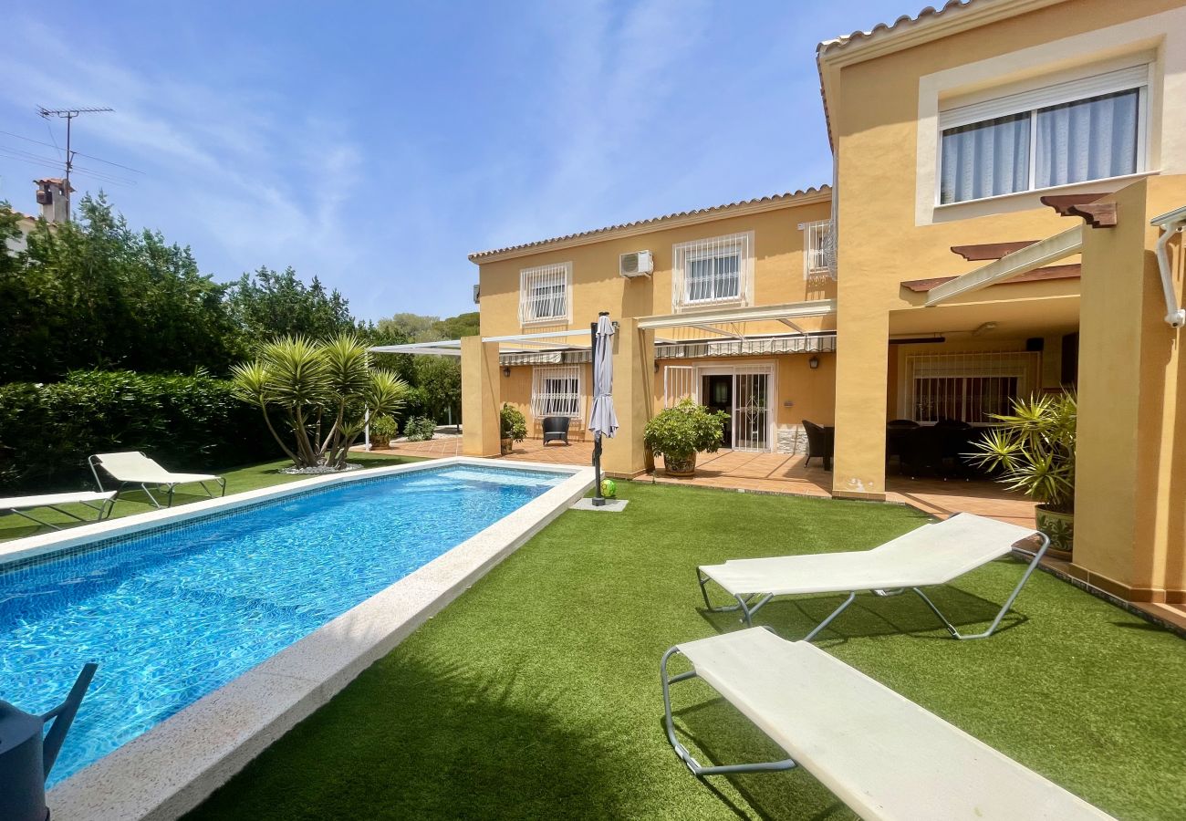 Villa en Benidorm - VILLA BENIDORM LEVANTE BEACH BLUELINE R002