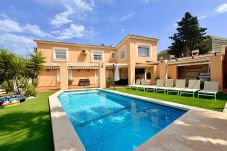 Villa en Benidorm - VILLA BENIDORM LEVANTE BEACH BLUELINE...