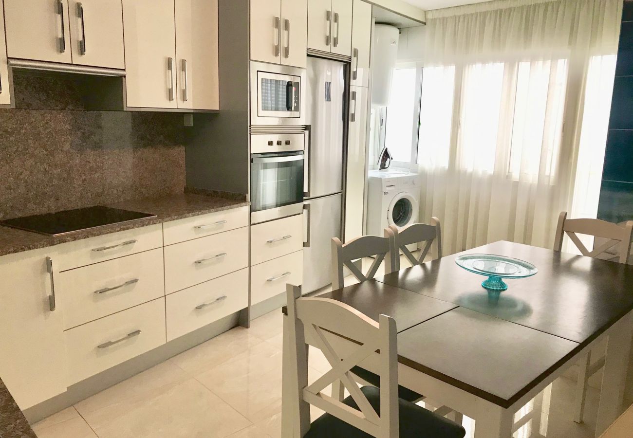 Apartamento en Benidorm - LEVANTE SEAFRONT BEACH BLUELINE R003