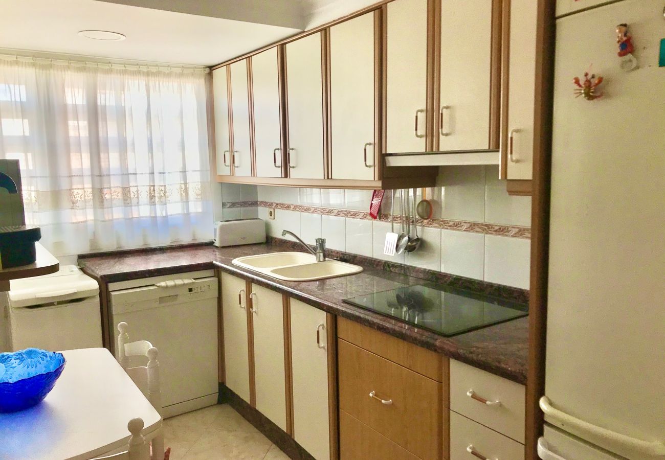 Apartamento en Benidorm - FRONT AL MAR APARTMENT R074