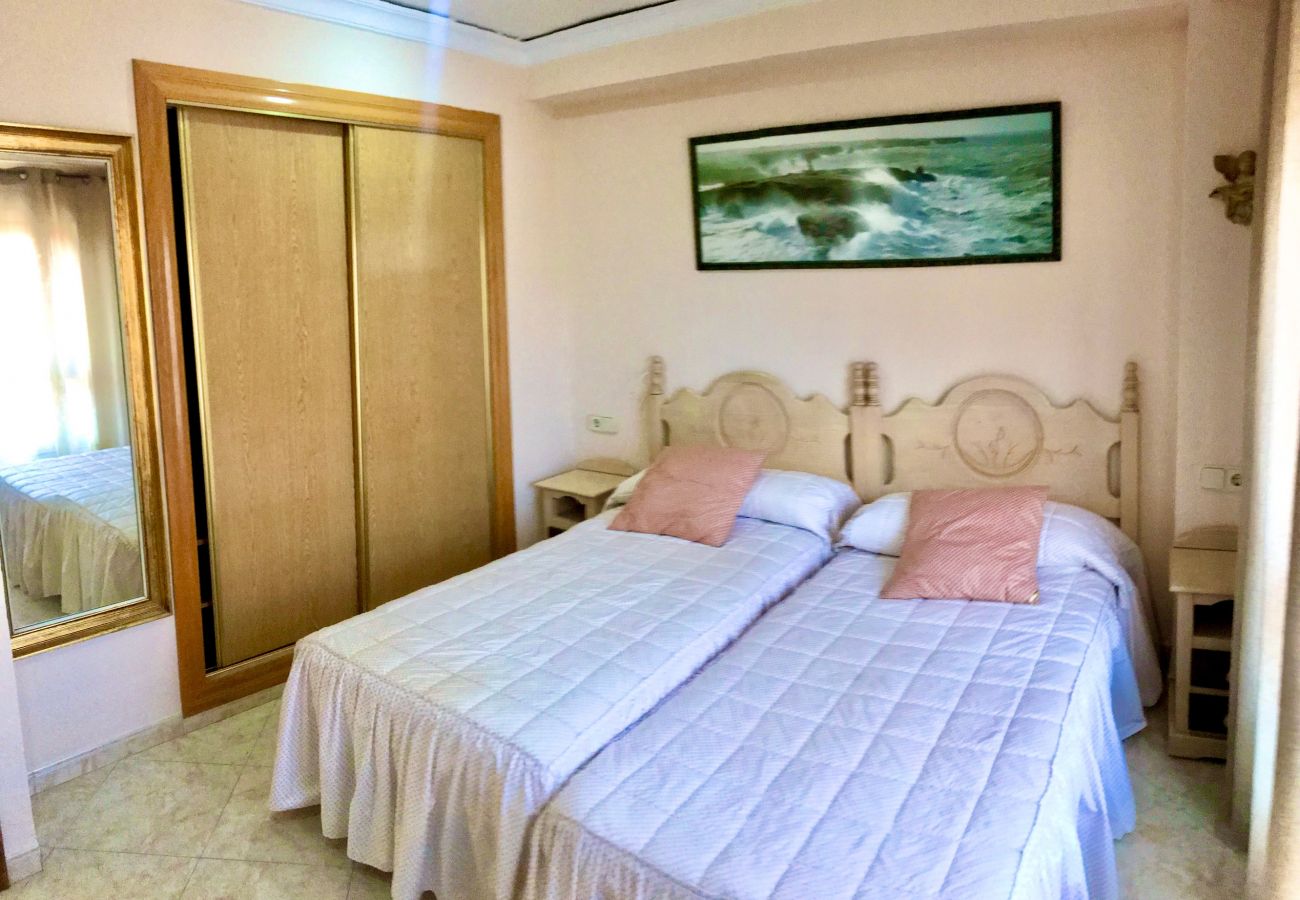 Apartamento en Benidorm - FRONT AL MAR APARTMENT R074