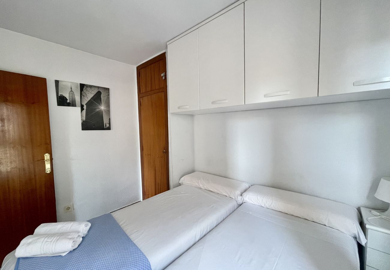 Apartamento en Benidorm - ACUARIUM 2 LEVANTE BEACH R077