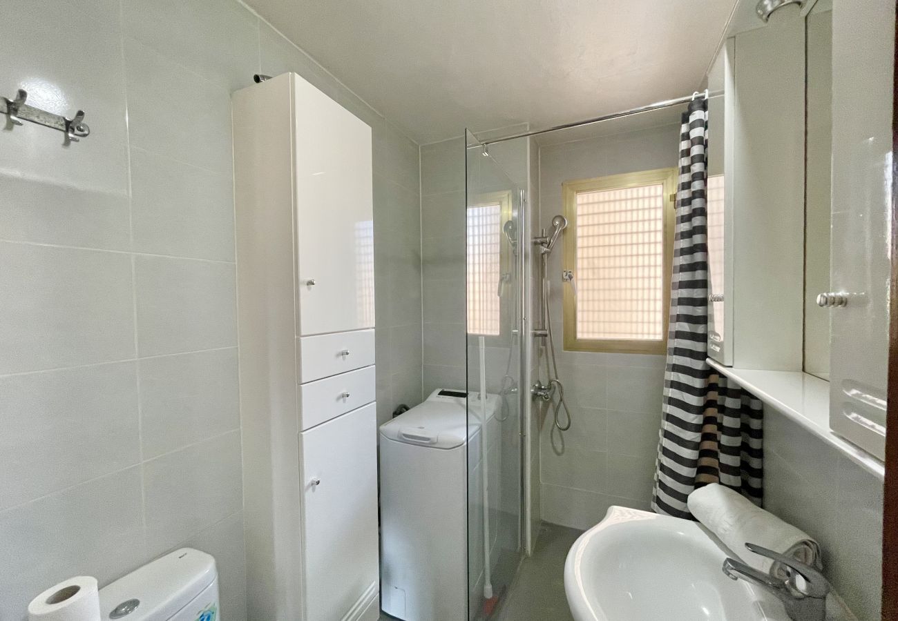 Apartamento en Benidorm - ACUARIUM 2 LEVANTE BEACH R077