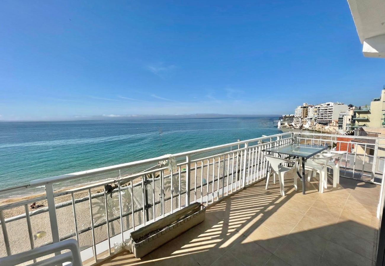 Apartamento en Benidorm - SEAFRONT OLD TOWN R104