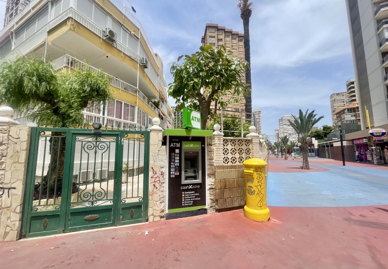 Apartamento en Benidorm - MEDITERRANEO AVENUE RENTAL R121