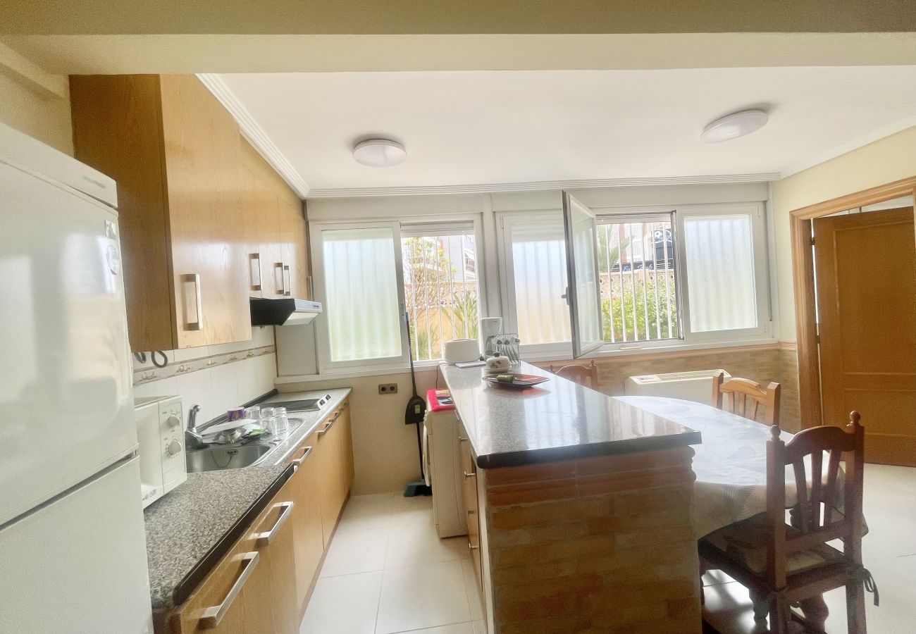 Apartamento en Benidorm - MEDITERRANEO AVENUE RENTAL R121