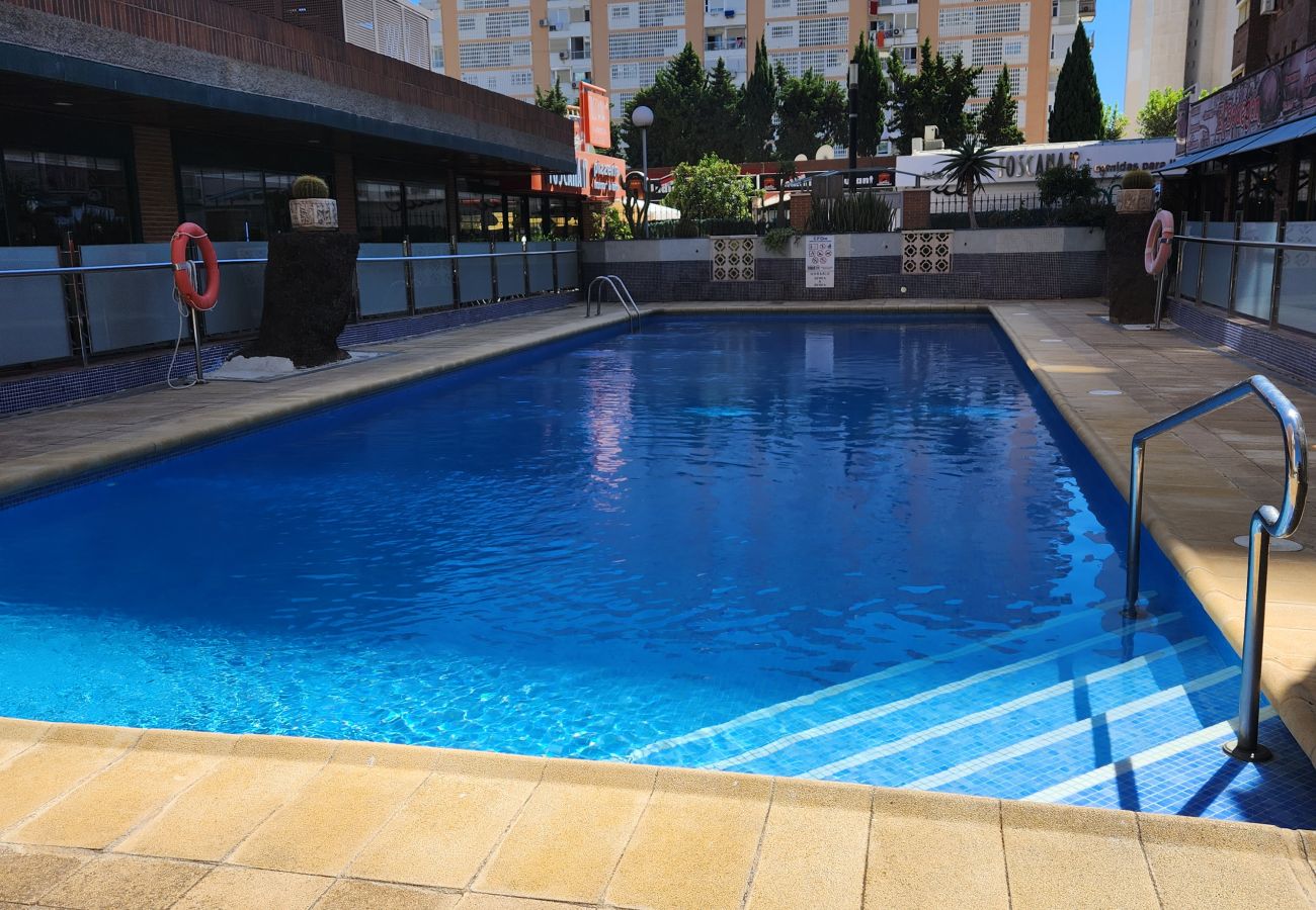 Apartamento en Benidorm - GERONA CENTER APARTMENT (R130)