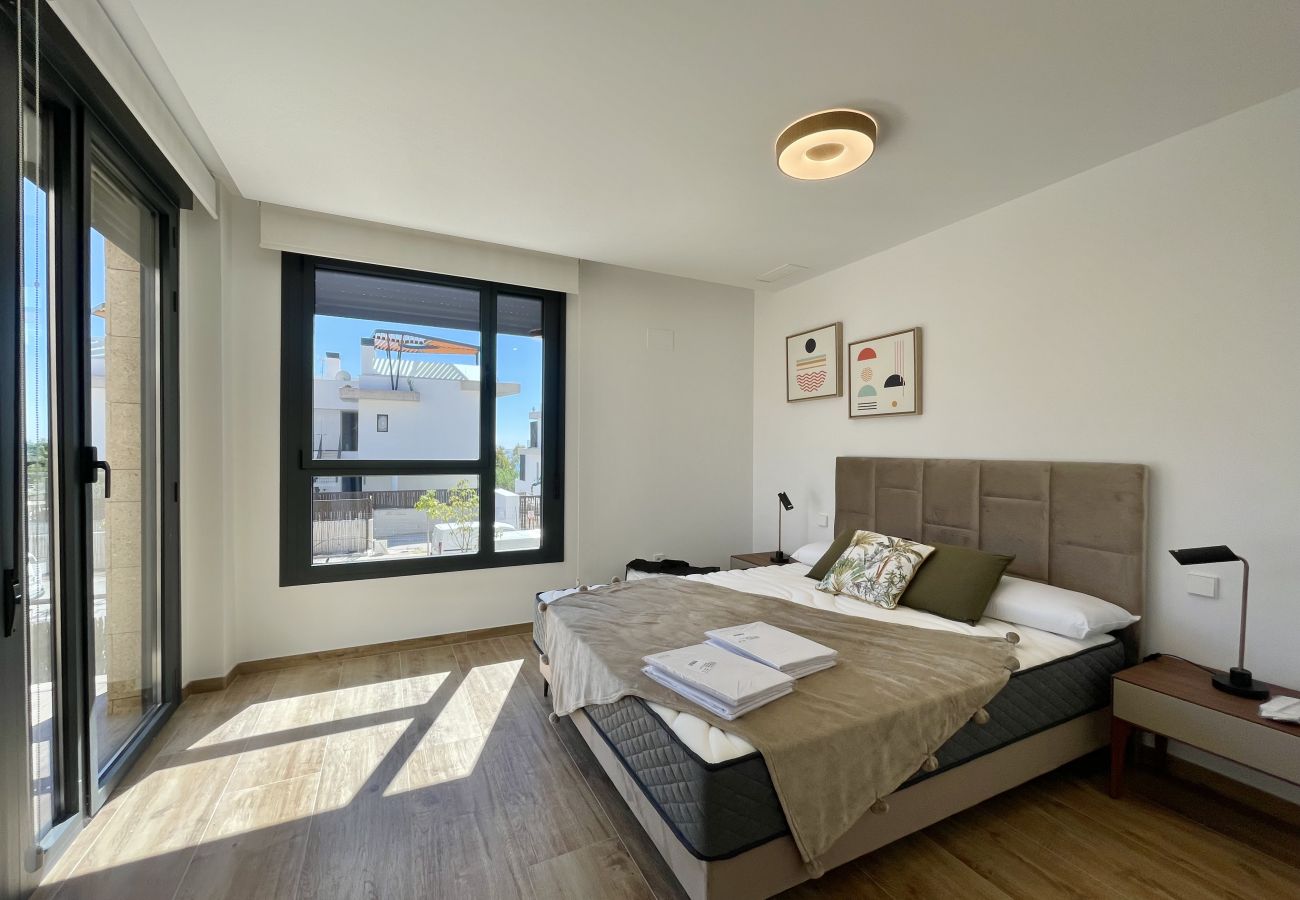 Bungalow en Villajoyosa - ALLON BAY DUPLEX (R131)
