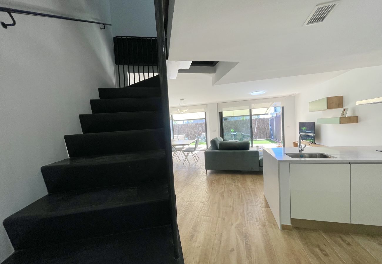 Bungalow en Villajoyosa - ALLON BAY DUPLEX (R131)
