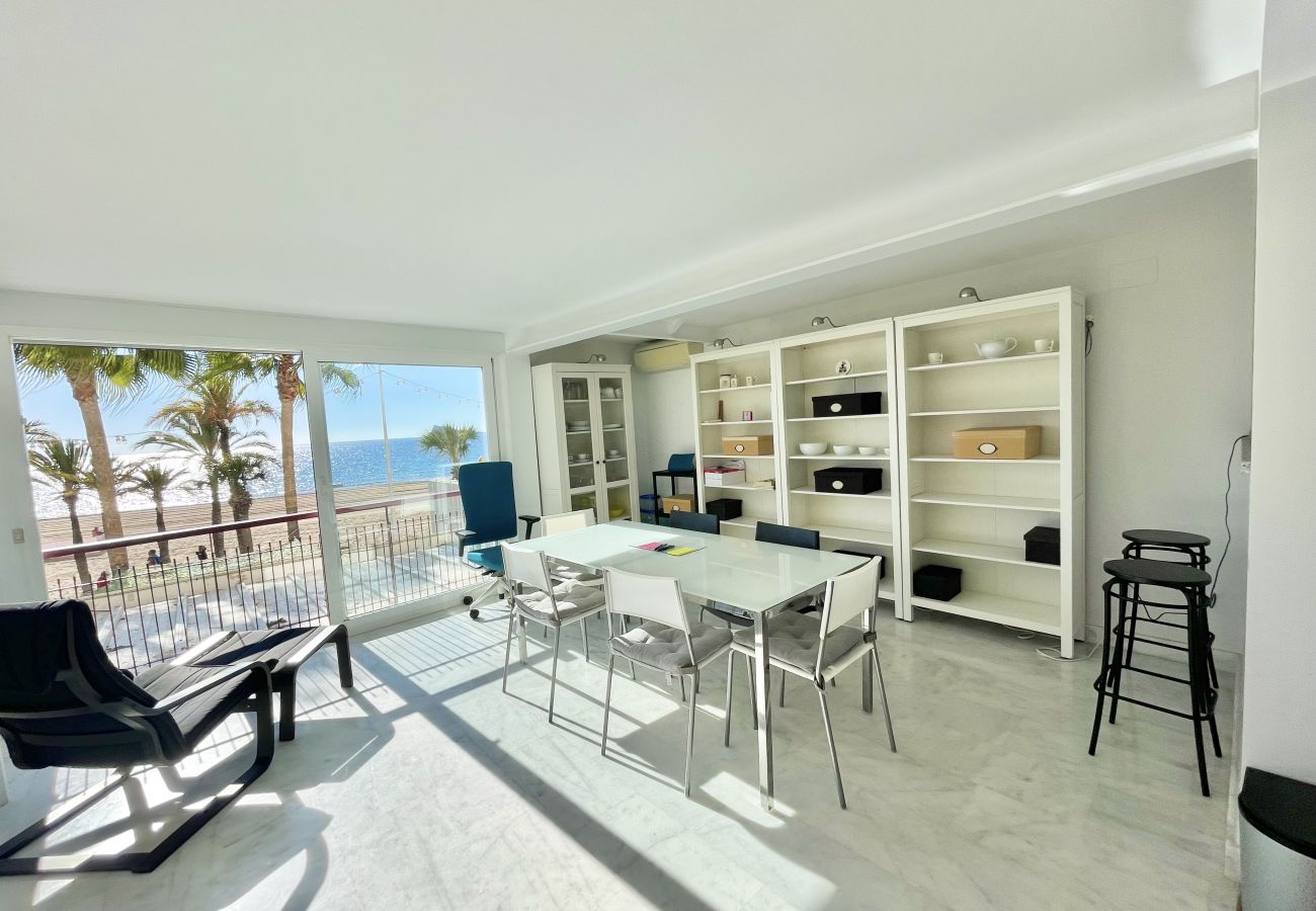 Apartamento en Benidorm - IBERIA SEAFRONT R152