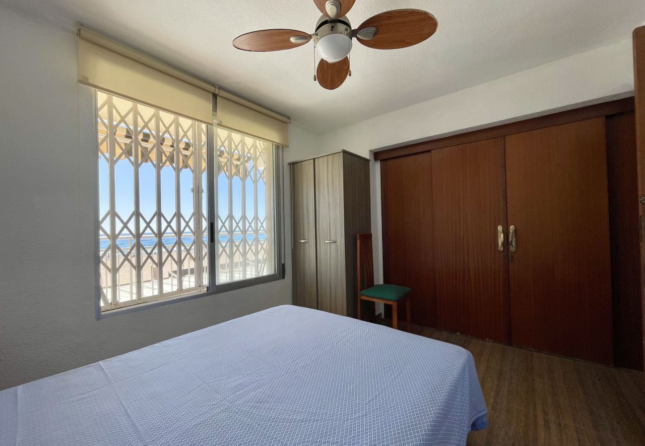 Apartamento en Benidorm - AZOR SEAFRONT PONIENTE BEACH R167