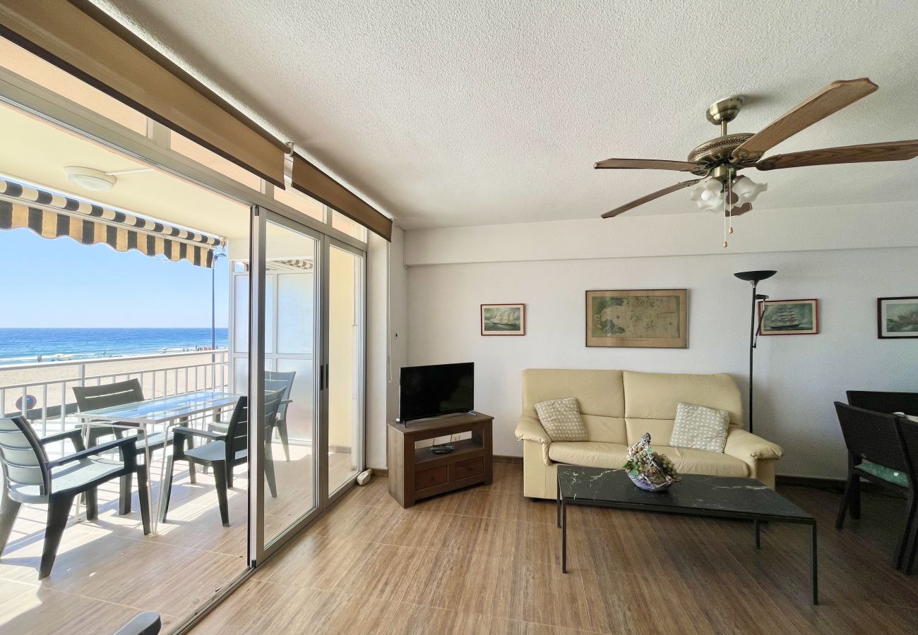 Apartamento en Benidorm - AZOR SEAFRONT PONIENTE BEACH R167