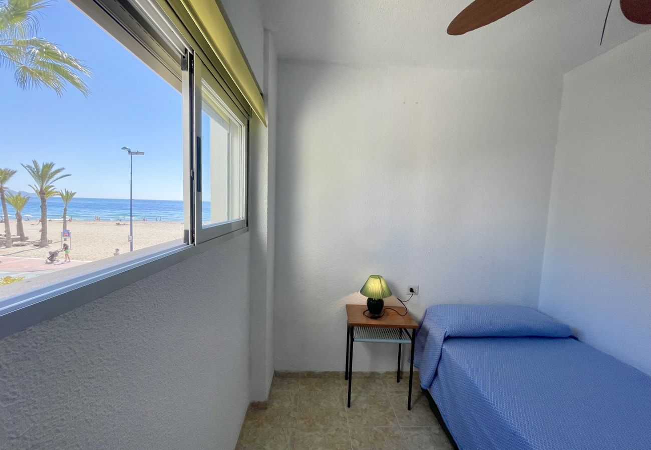 Apartamento en Benidorm - AZOR SEAFRONT PONIENTE BEACH R167