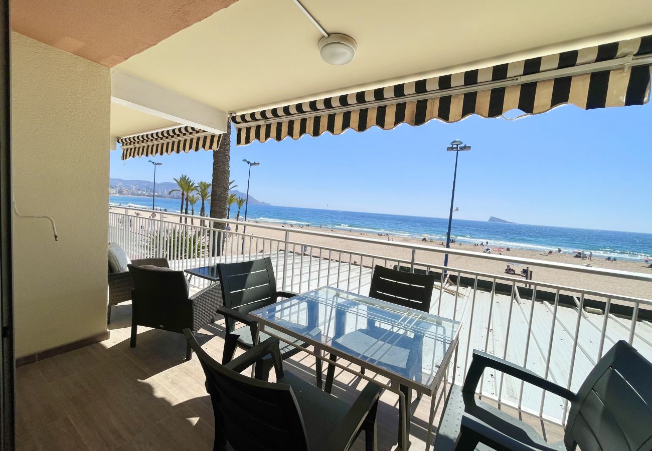 Apartamento en Benidorm - AZOR SEAFRONT PONIENTE BEACH R167