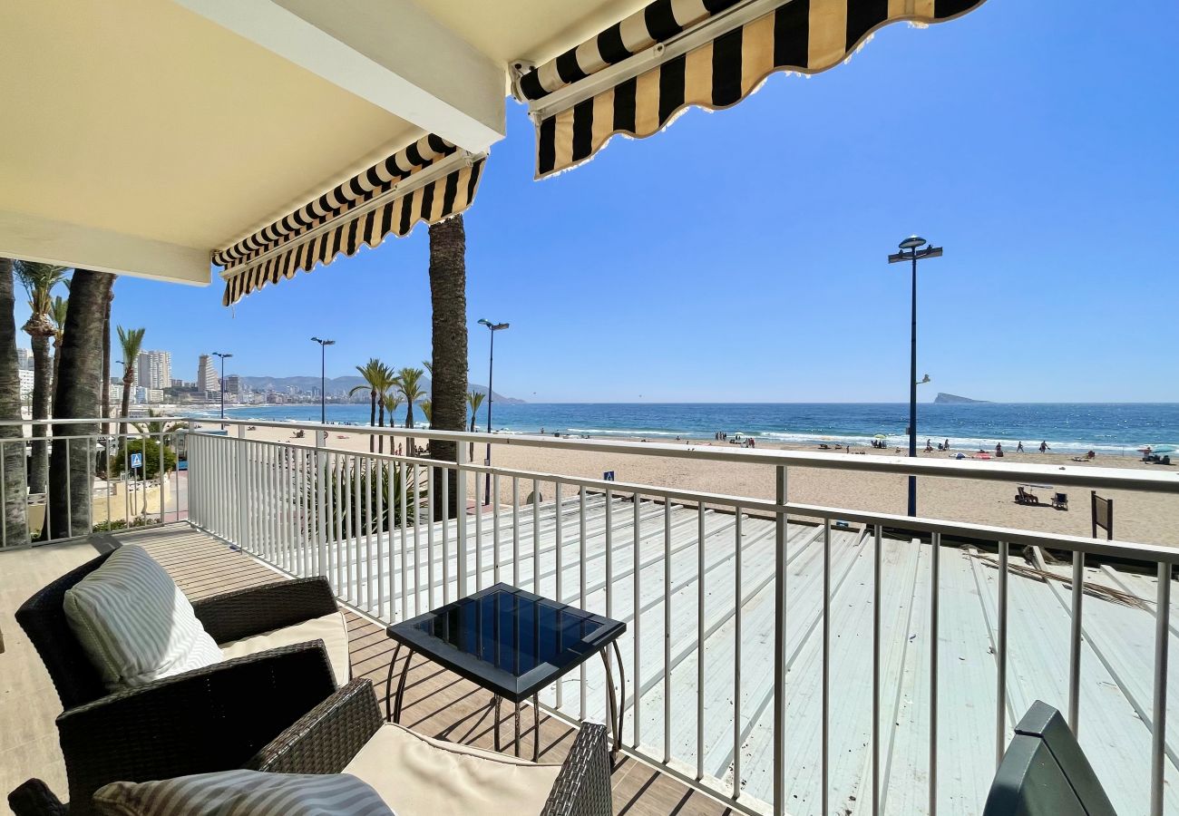 Apartamento en Benidorm - AZOR SEAFRONT PONIENTE BEACH R167