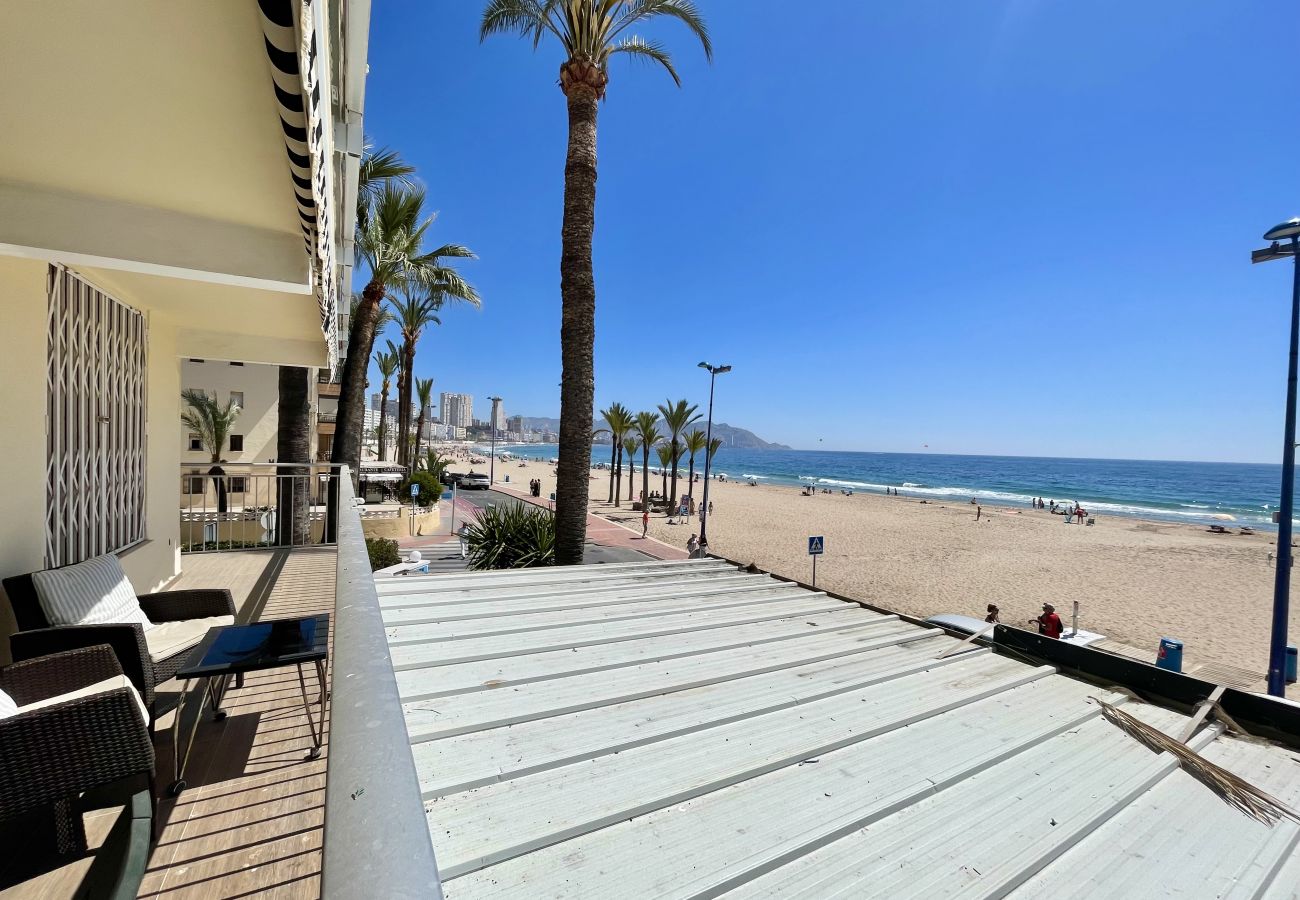 Apartamento en Benidorm - AZOR SEAFRONT PONIENTE BEACH R167