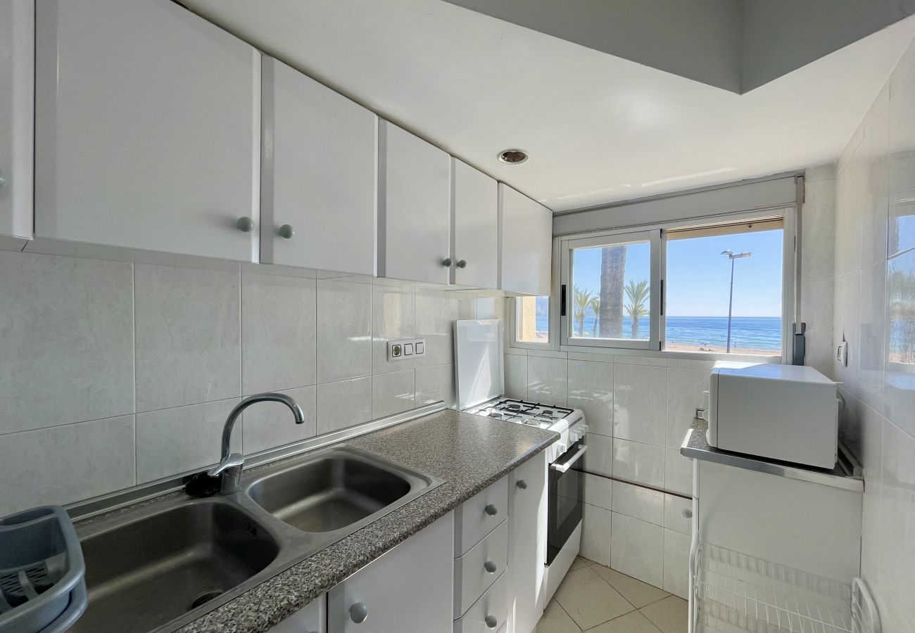 Apartamento en Benidorm - AZOR SEAFRONT PONIENTE BEACH R167