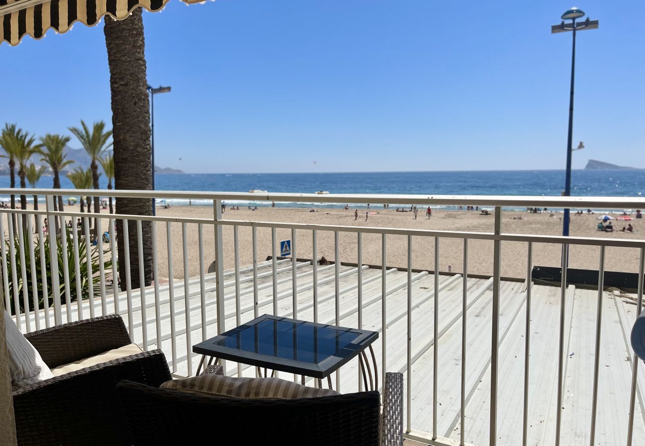 Apartamento en Benidorm - AZOR SEAFRONT PONIENTE BEACH R167