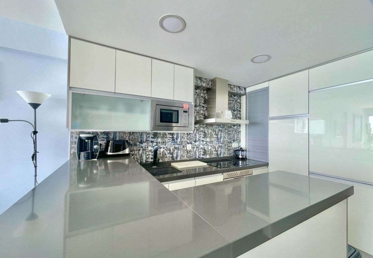 Apartamento en Benidorm - CAROLINA SEAFRONT LEVANTE N157