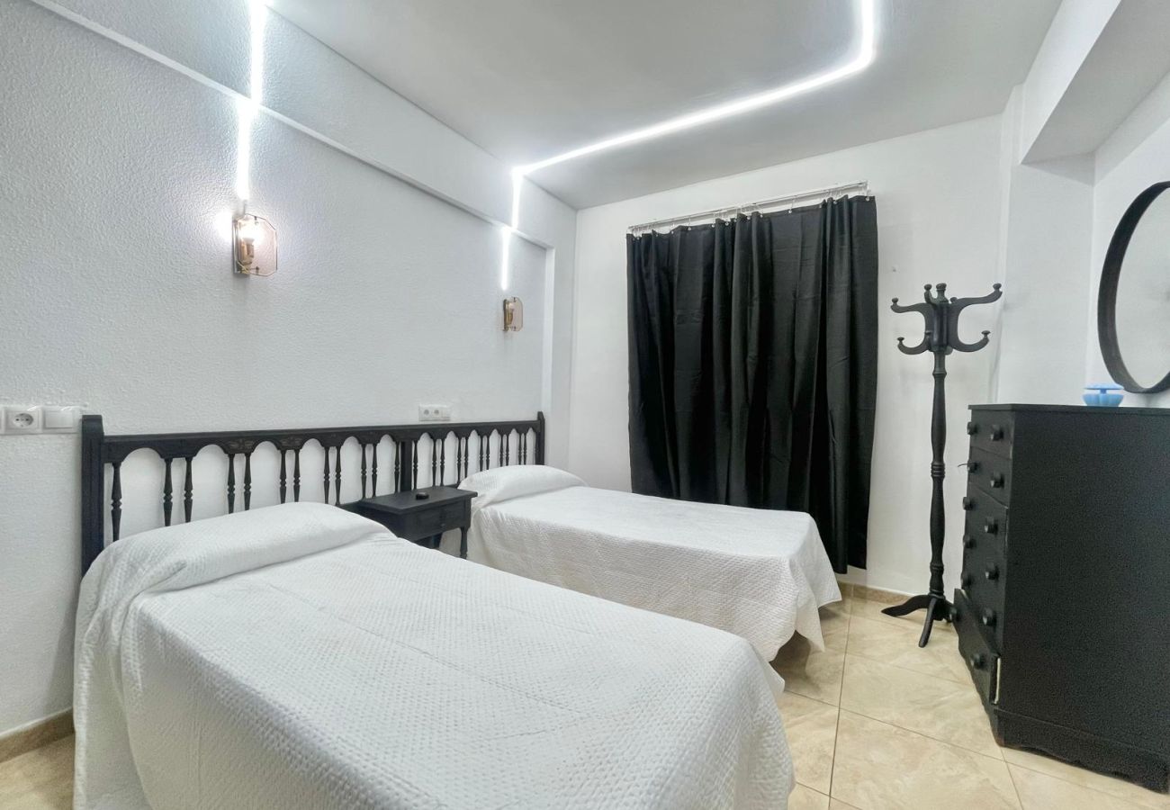Apartamento en Benidorm - COMILLAS CENTER APARTMENT A086