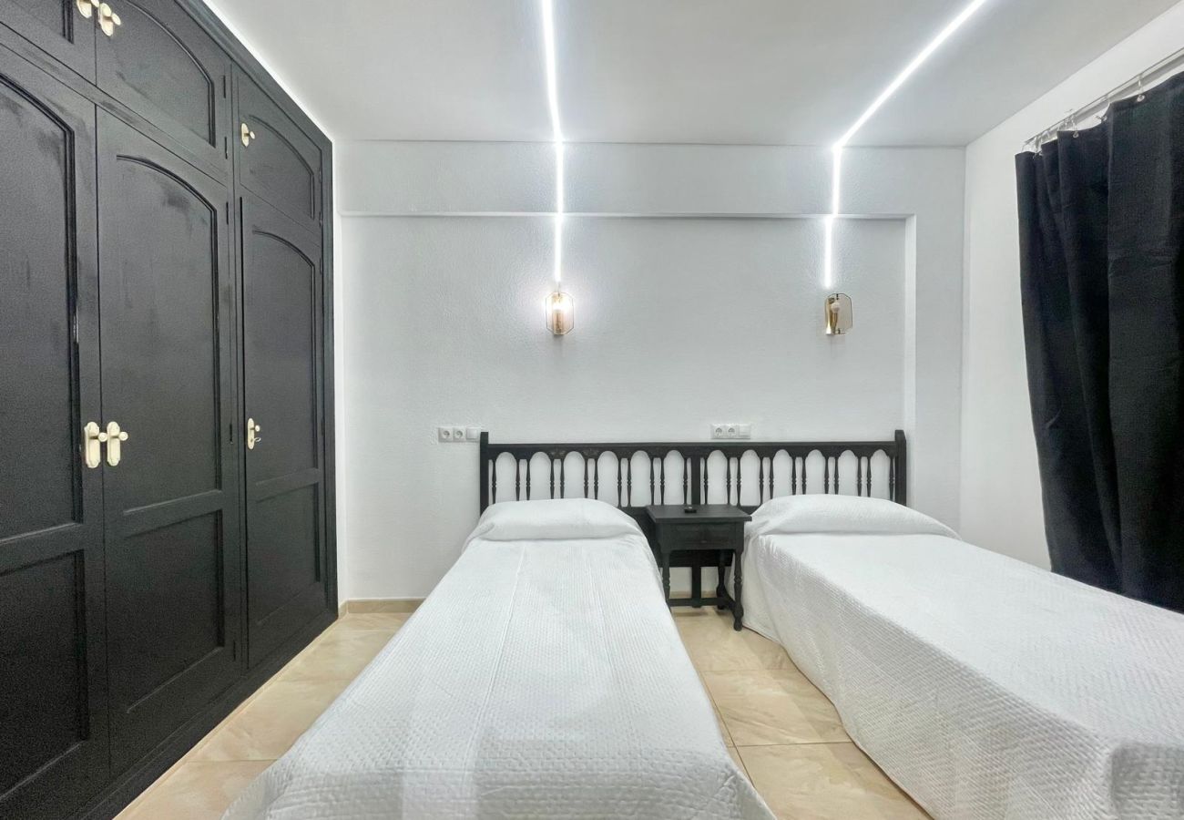 Apartamento en Benidorm - COMILLAS CENTER APARTMENT A086