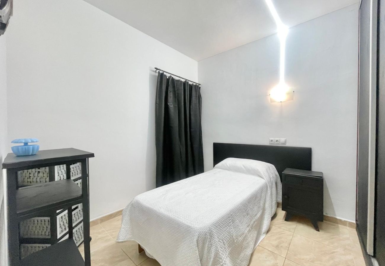 Apartamento en Benidorm - COMILLAS CENTER APARTMENT A086