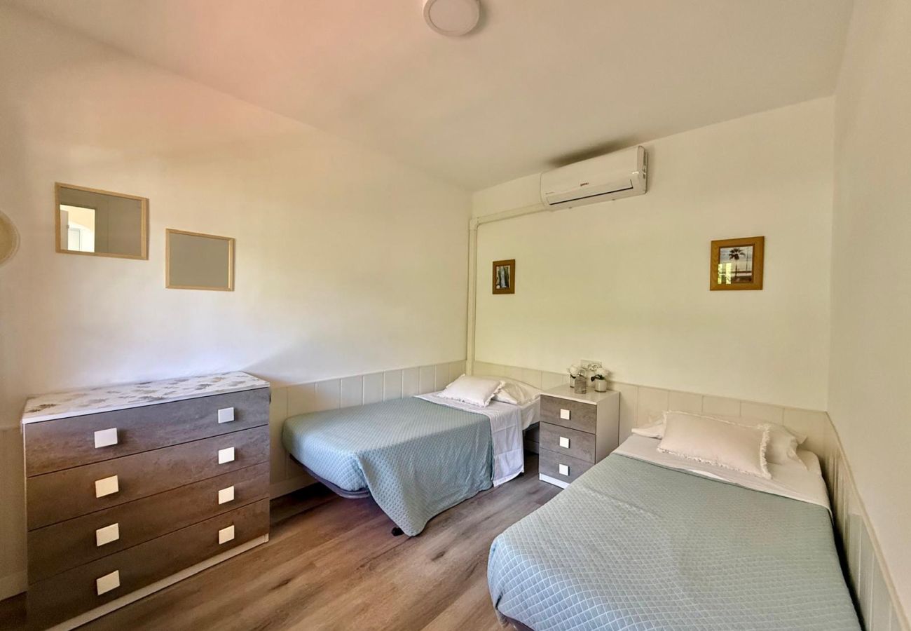 Apartamento en Benidorm - Cozy Apartment La Siesta de Léane A097