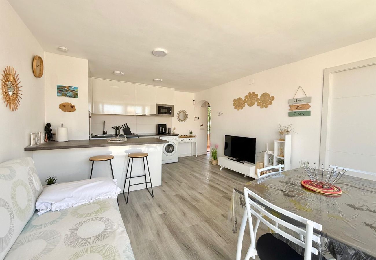 Apartamento en Benidorm - Cozy Apartment La Siesta de Léane A097