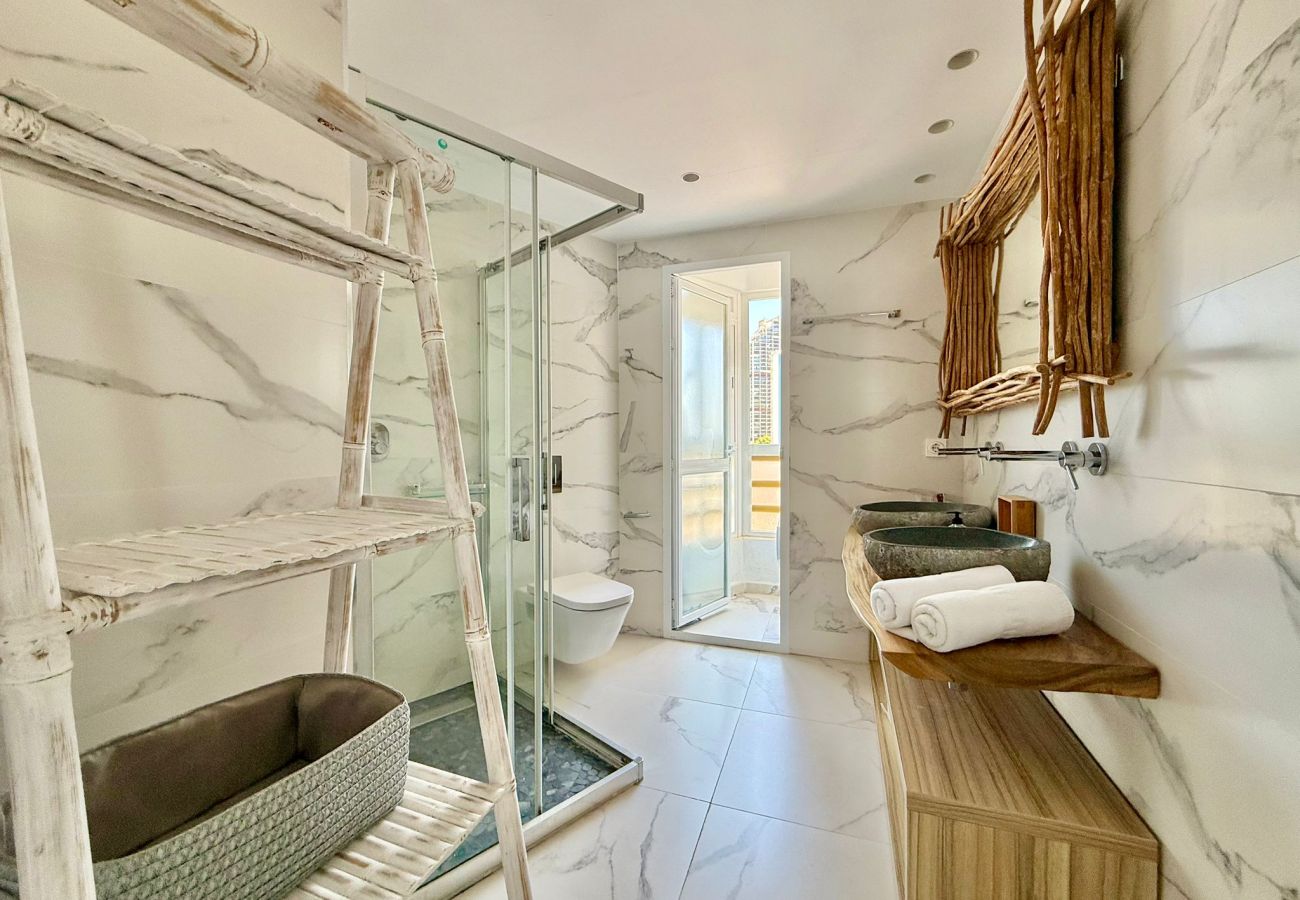 Apartamento en Benidorm - LUXURY BENIDORM FRONTLINE APARTMENT LEVANTE (A053)