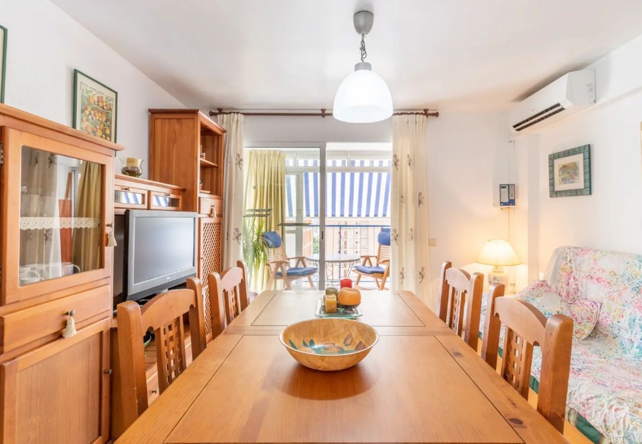 Apartamento en Benidorm - ACACIAS 1 LEVANTE AND POOL R190