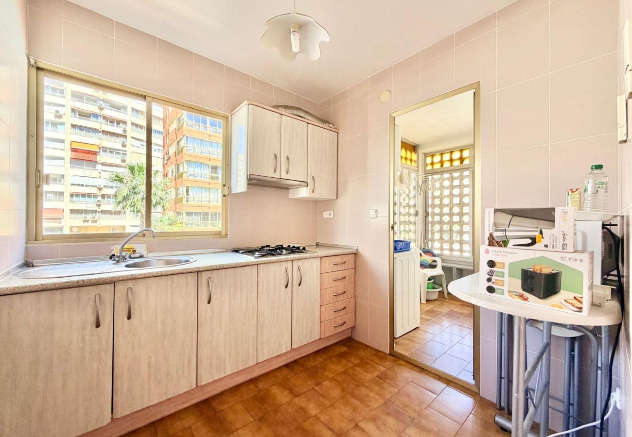 Apartamento en Benidorm - LEVANTE BEACH CIGÜEÑA APARTMENT (R187)