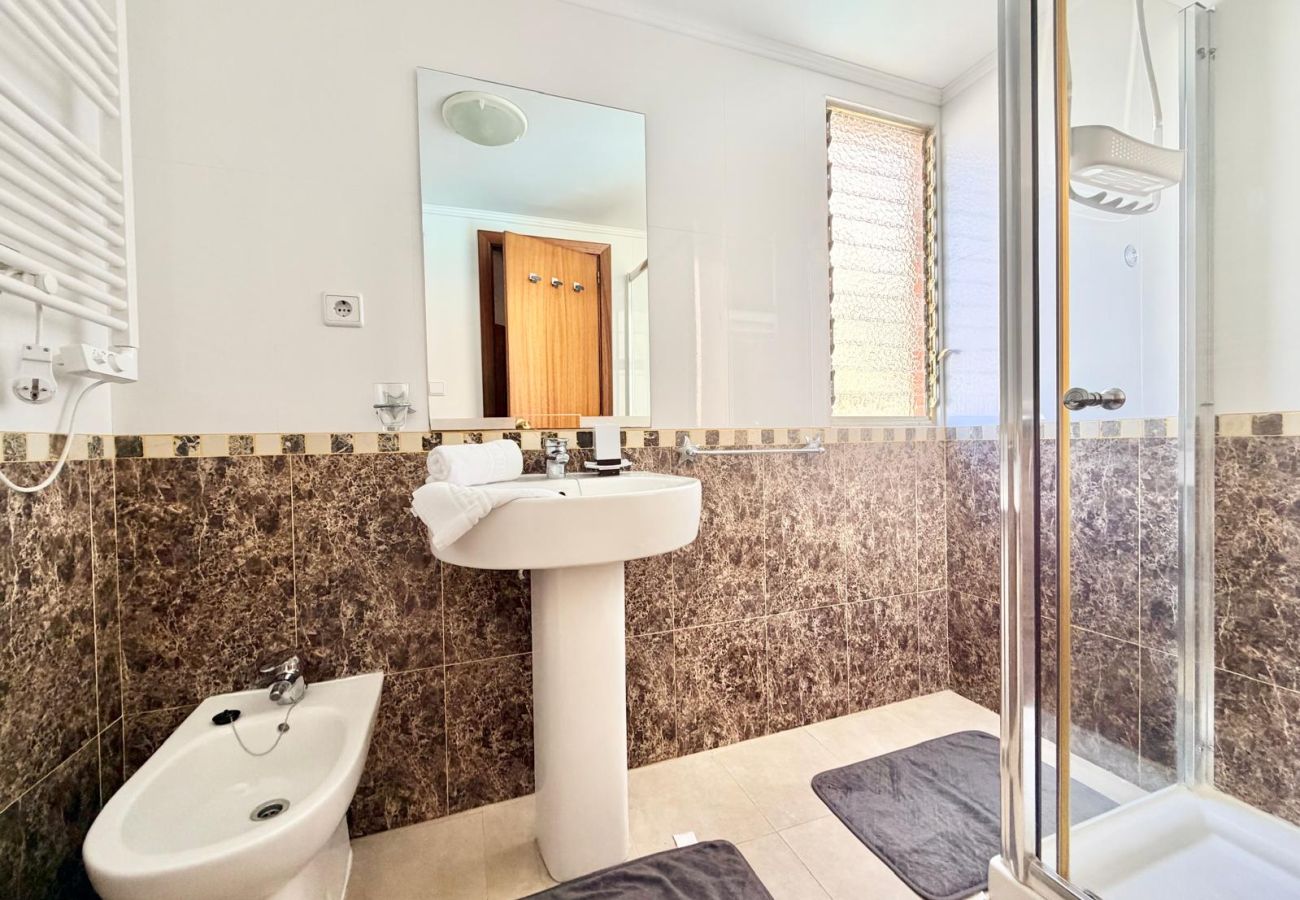 Apartamento en Benidorm - LEVANTE BEACH CIGÜEÑA APARTMENT (R187)
