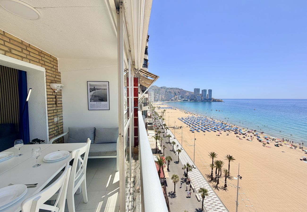 Apartamento en Benidorm - SEAFRONT BEACH STUNNING VIEWS APARTMETNT (R194)