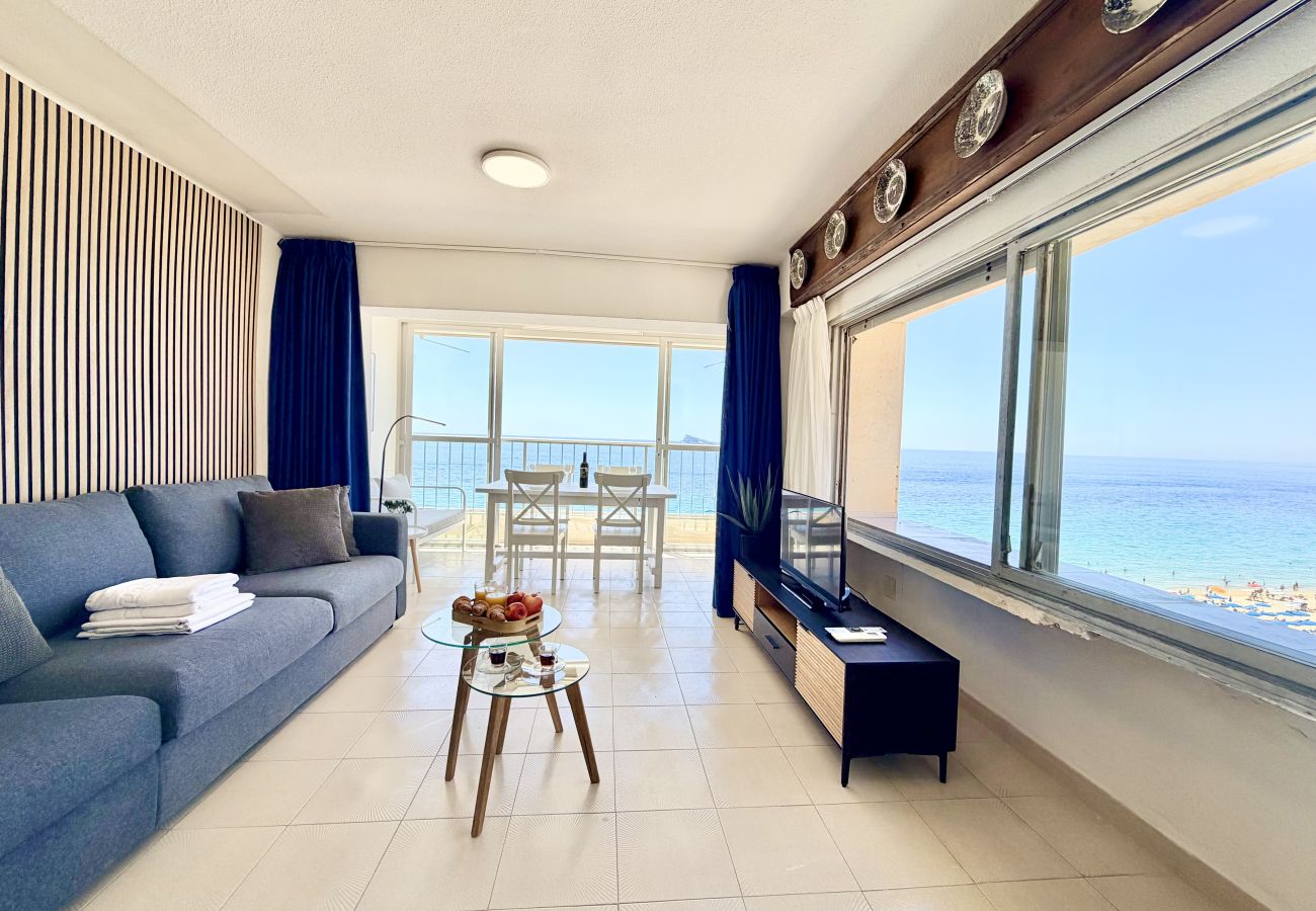 Apartamento en Benidorm - SEAFRONT BEACH STUNNING VIEWS APARTMETNT (R194)
