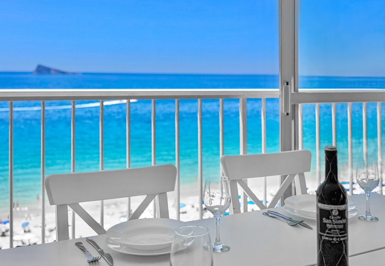 Apartamento en Benidorm - SEAFRONT BEACH STUNNING VIEWS APARTMETNT (R194)
