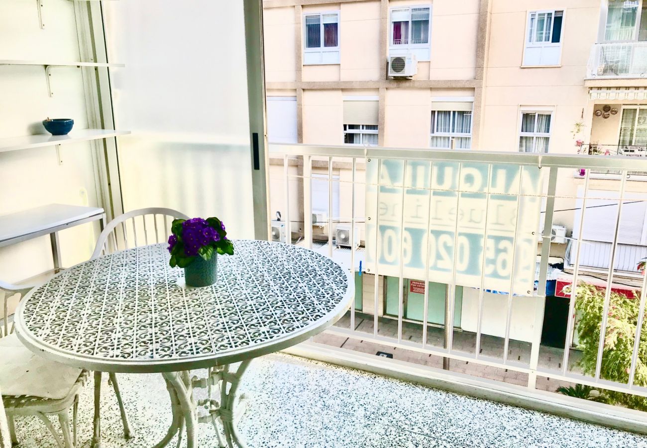 Apartment in Benidorm - R514 GREAT APARTMENT IN OLD TOWN