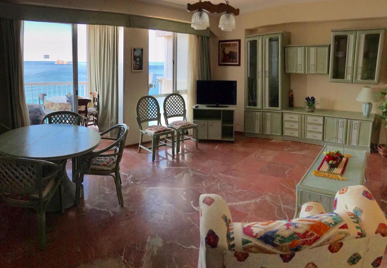 Apartment in Benidorm - LOVELY LEVANTE SEAFRONT BLUELINE R052