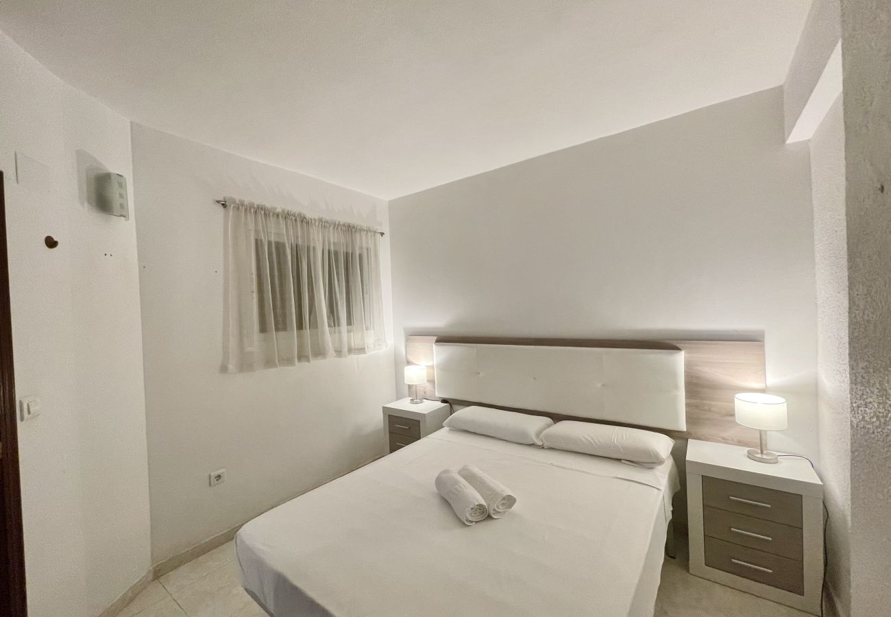 Apartment in Benidorm - APARTMENT IN BENIDORM CITY CENTER R055