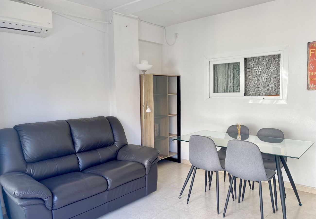 Apartment in Benidorm - APARTMENT IN BENIDORM CITY CENTER R055