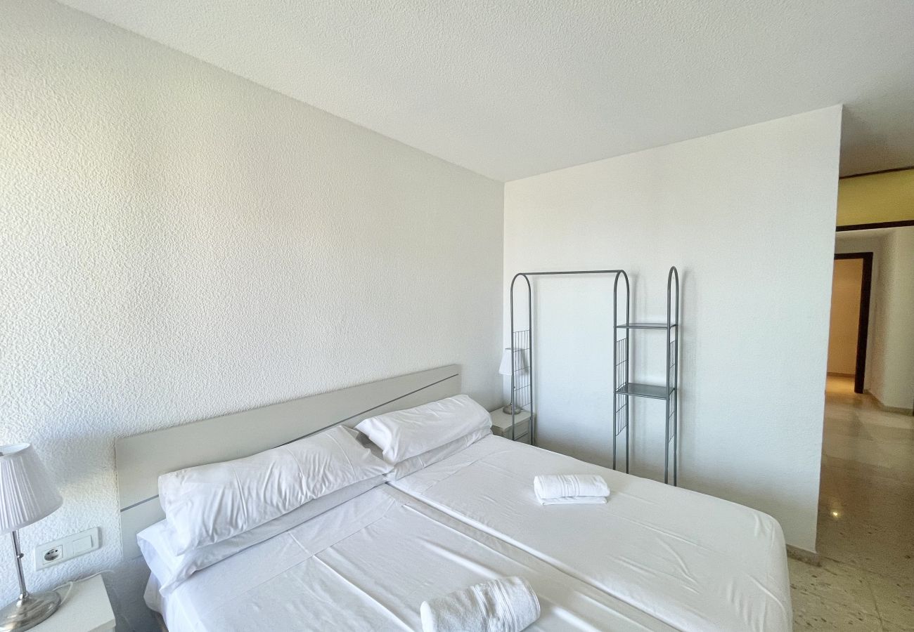 Apartment in Benidorm - TORRE VALENCIA LEVANTE BEACH R046