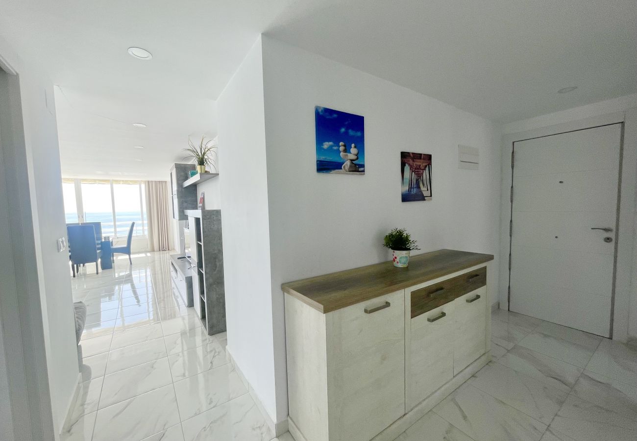 Apartment in Benidorm - COBLANCA LEVANTE BLUELINE R038