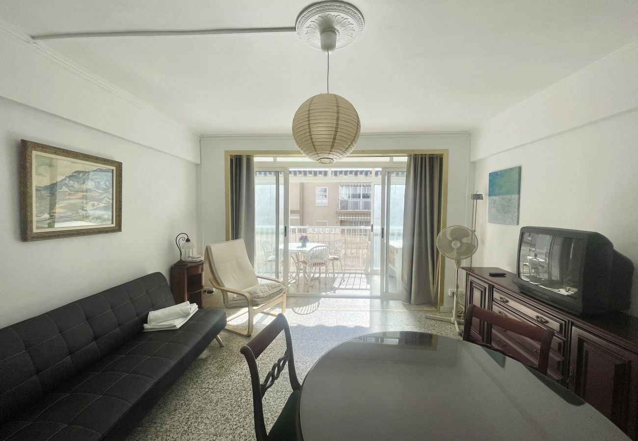 Apartment in Benidorm - GREAT APARTMENT IN OLD TOWN R058
