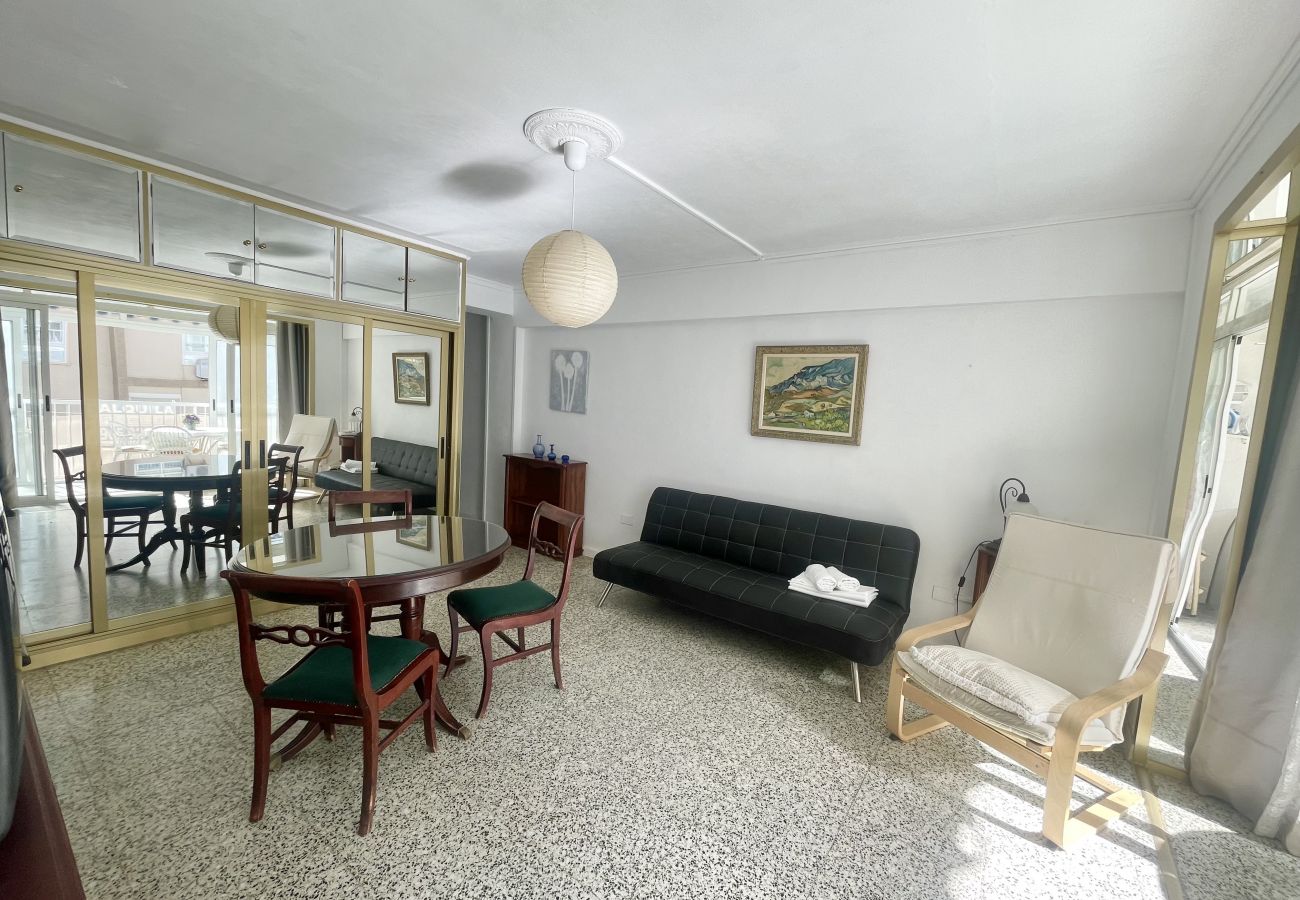 Apartment in Benidorm - GREAT APARTMENT IN OLD TOWN R058