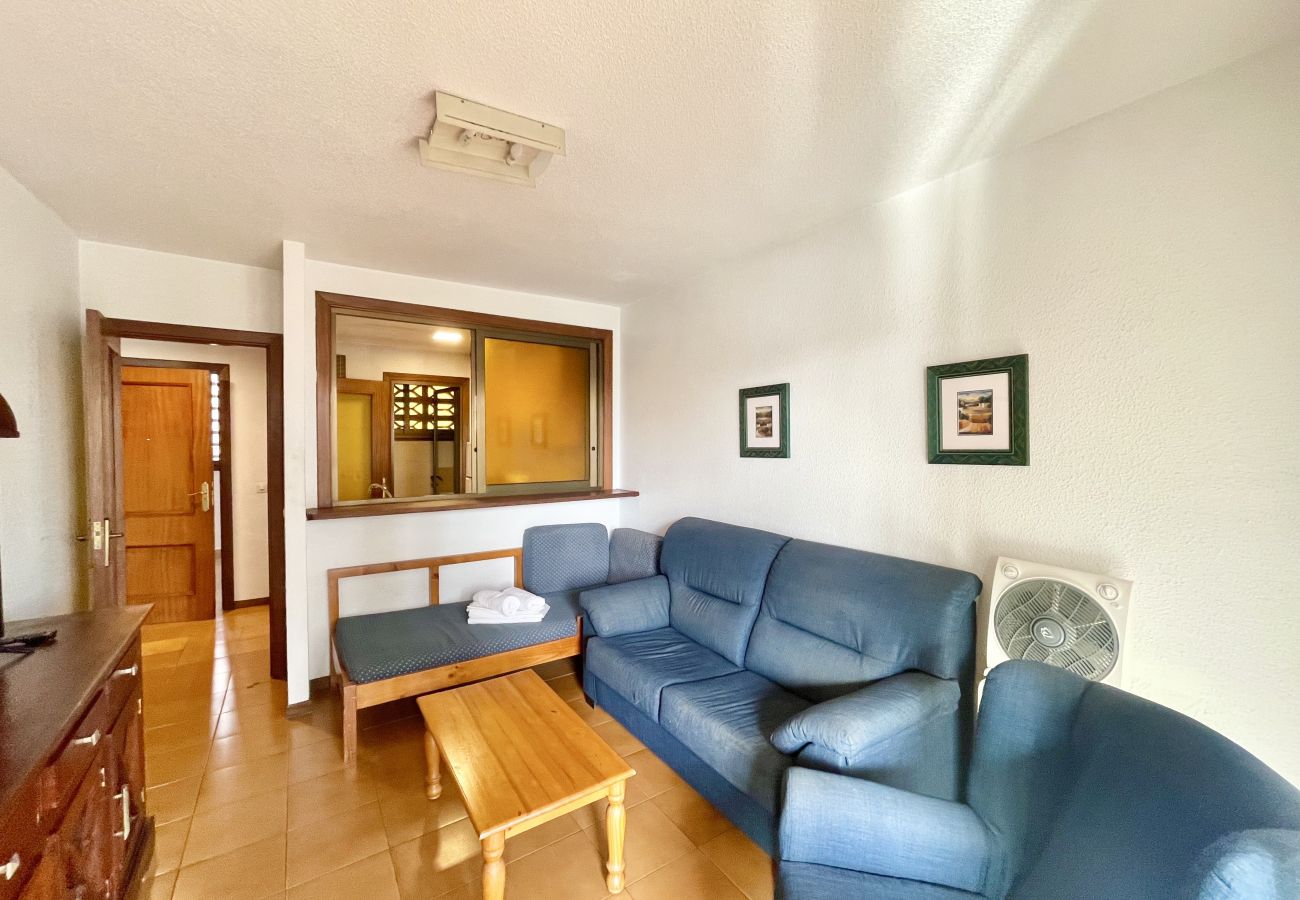 Apartment in Benidorm - ALBAIDA PARK BLUELINE R014
