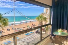 Apartment in Benidorm - LEVANTE SEAFRONT BEACH BLUELINE R003