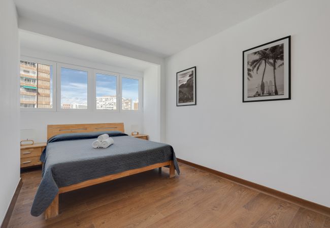 Apartment in Benidorm - Levante Sunset Front line apartment Almadraba (R020)