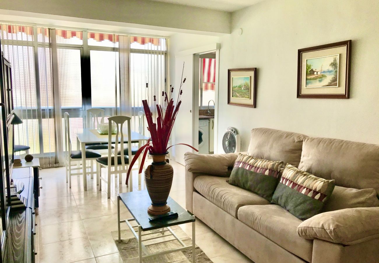 Apartment in Benidorm - MEDITERRANEAN AVENUE APARTMENT R019