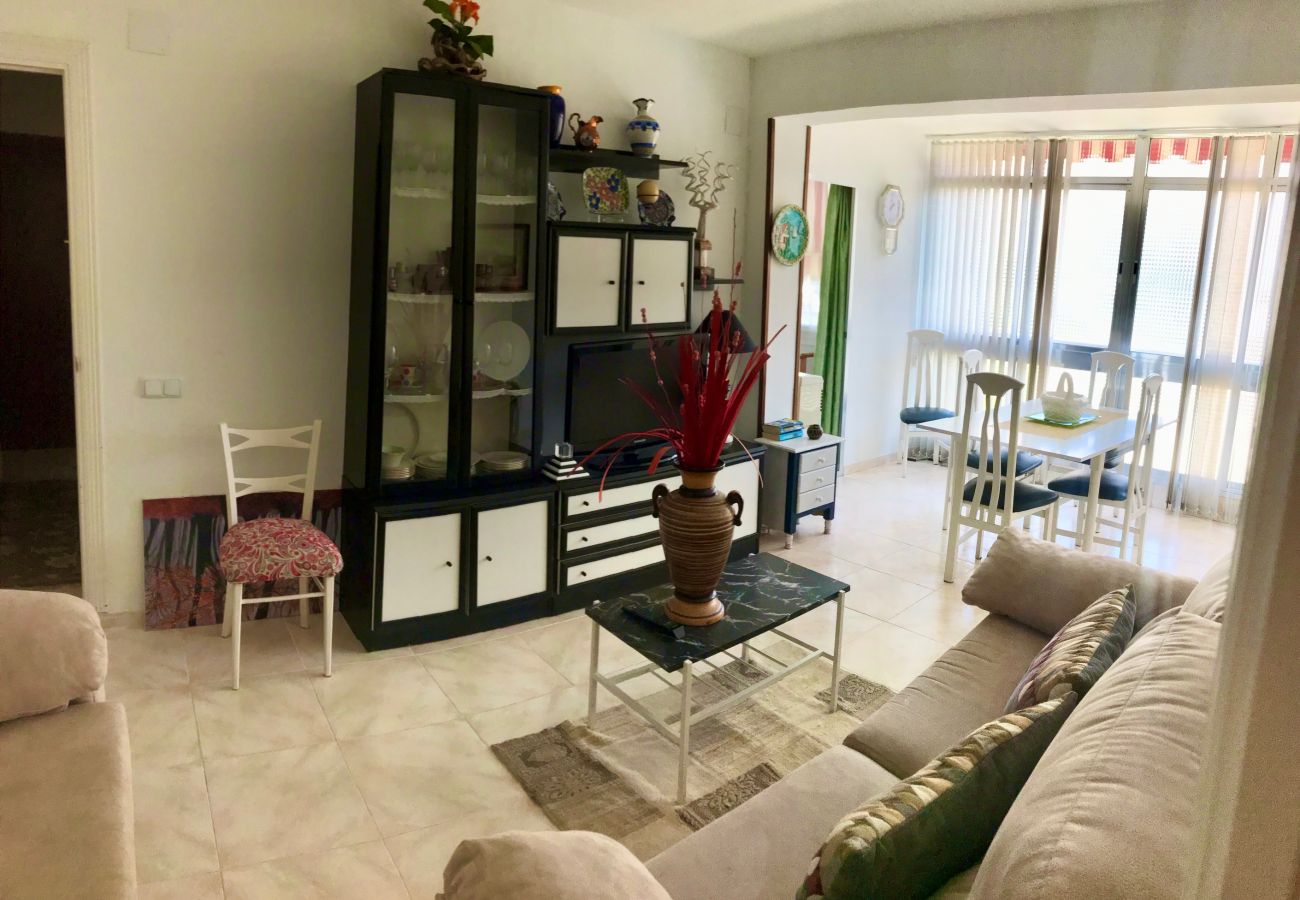 Apartment in Benidorm - MEDITERRANEAN AVENUE APARTMENT R019